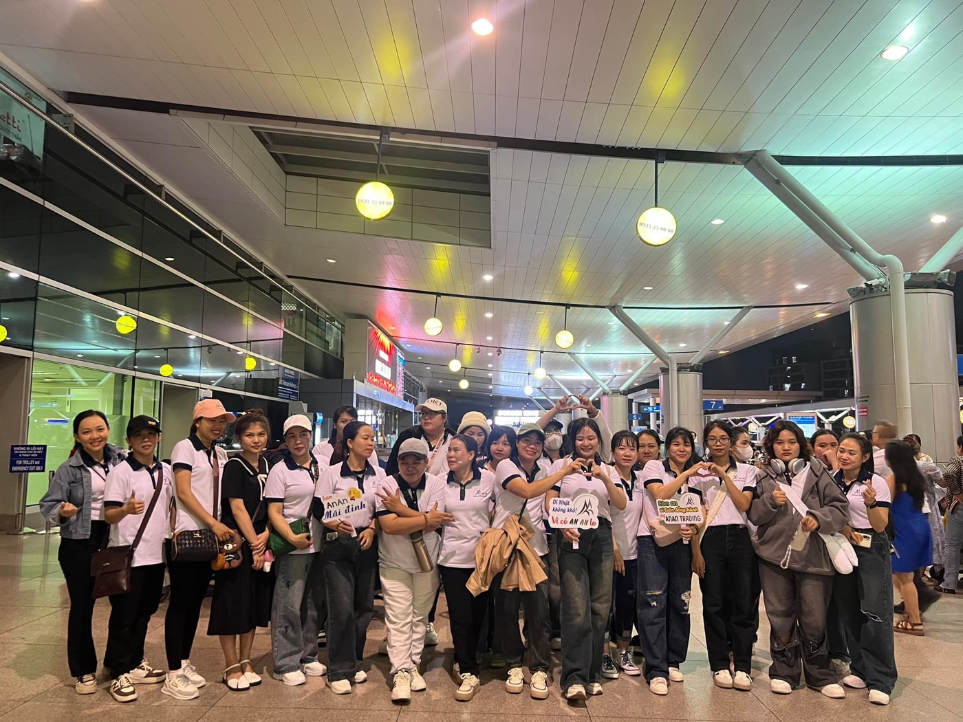 Đoàn K72 trước chuyến bay tối muộn
